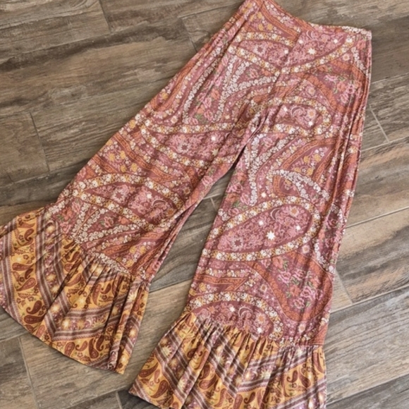 XXS/XS SPELL Spell & the Gypsy Collective City Lights Cami Tank & Pants Set - Picture 16 of 16